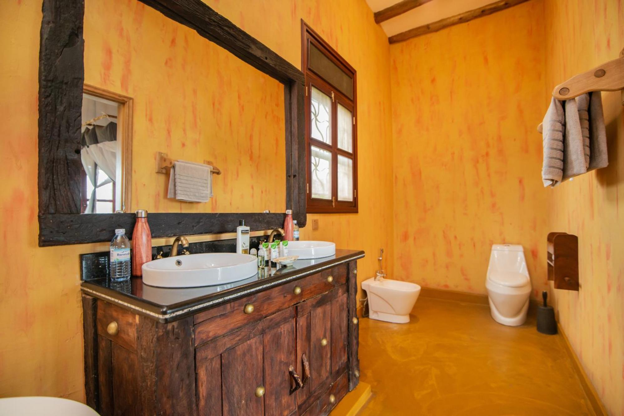Buffalo Safari Lodge Katunguru Eksteriør billede
